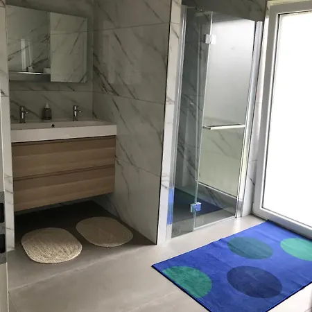 Ferienhaus New Duplex House 6 Km From Bordeaux Center01
